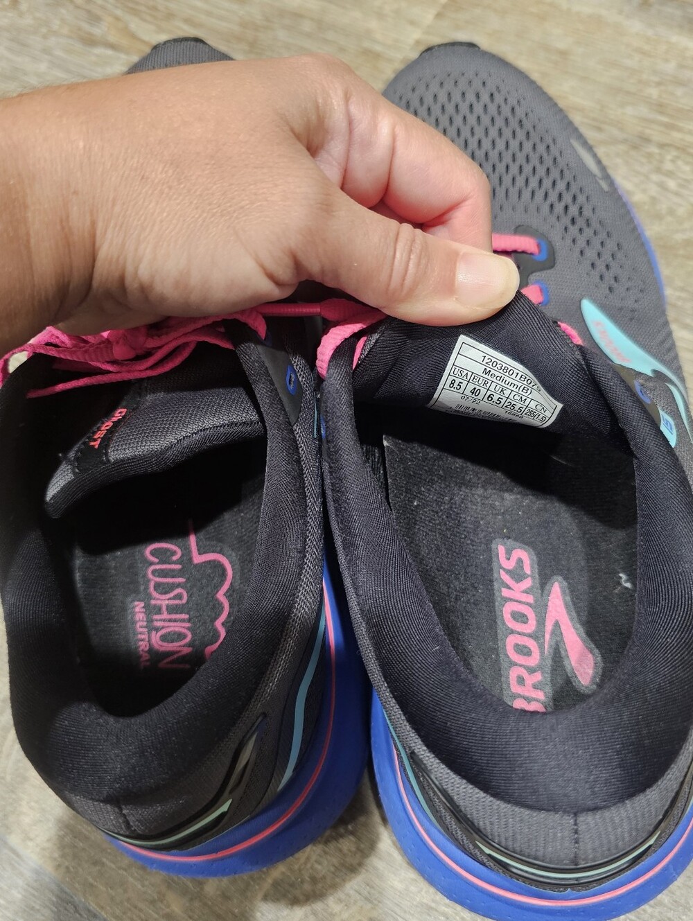 Brooks Ghost 15 Women’s Black Running Shoes with Pink Laces and Purple Accents - Picture 6 of 11